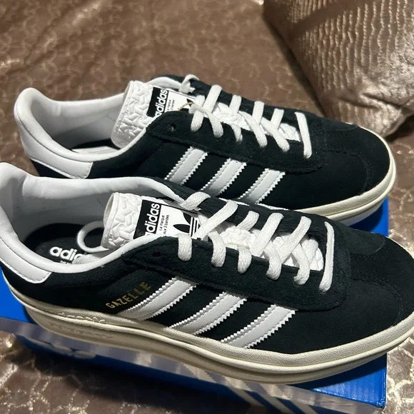 Brand new adidas gazelle Black and White Platform Sneakers 6.5 - Picture 6 of 12